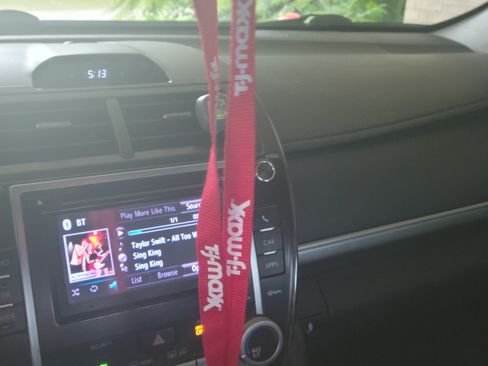 Used 2014 Toyota Camry SE image 11