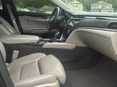 Used 2015 Cadillac XTS Premium image 8