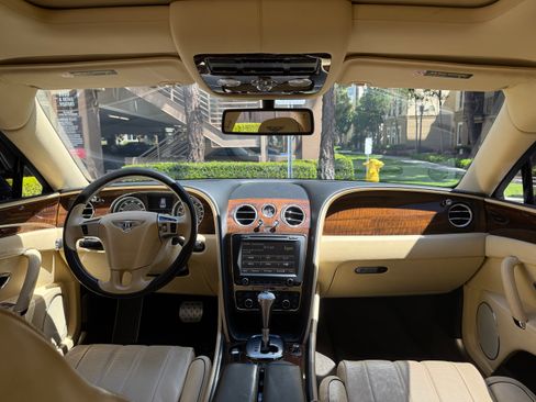 Used 2014 Bentley Flying Spur W12 image 6