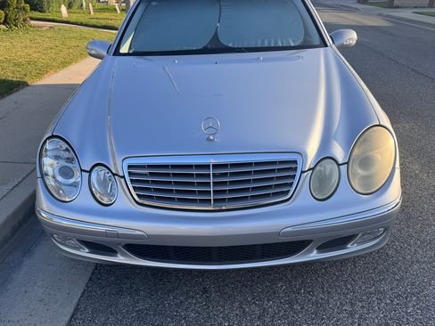 Used 2003 Mercedes-Benz E 320 Sedan image 1