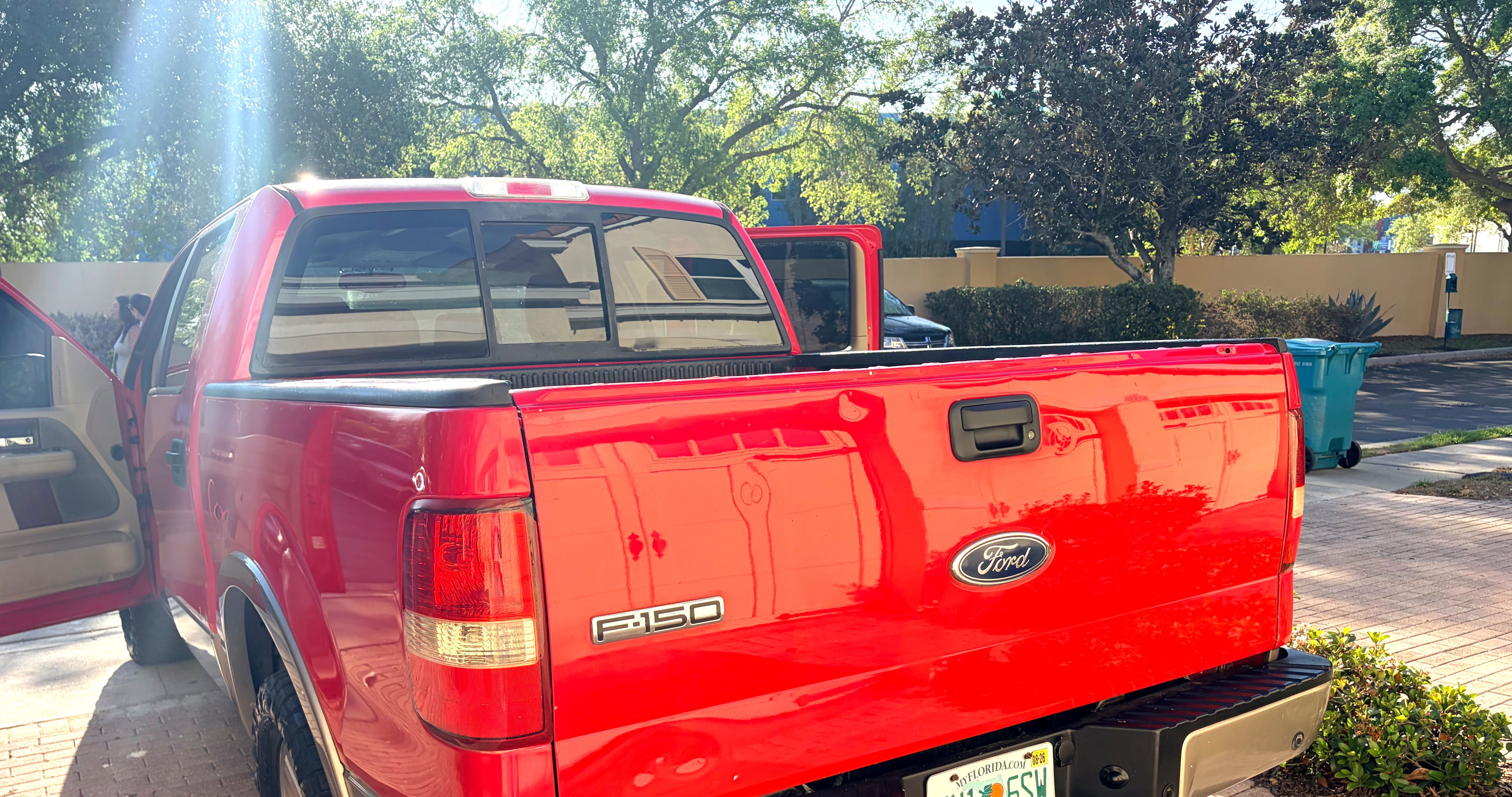 Used 2005 Ford F150 Lariat RWD image 12