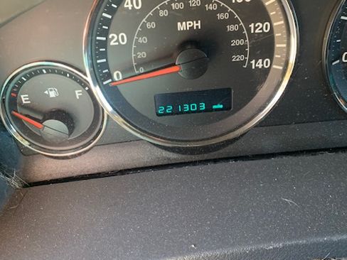 Used 2006 Jeep Grand Cherokee Overland image 12