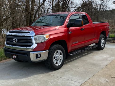 Used 2014 Toyota Tundra SR5 image 1
