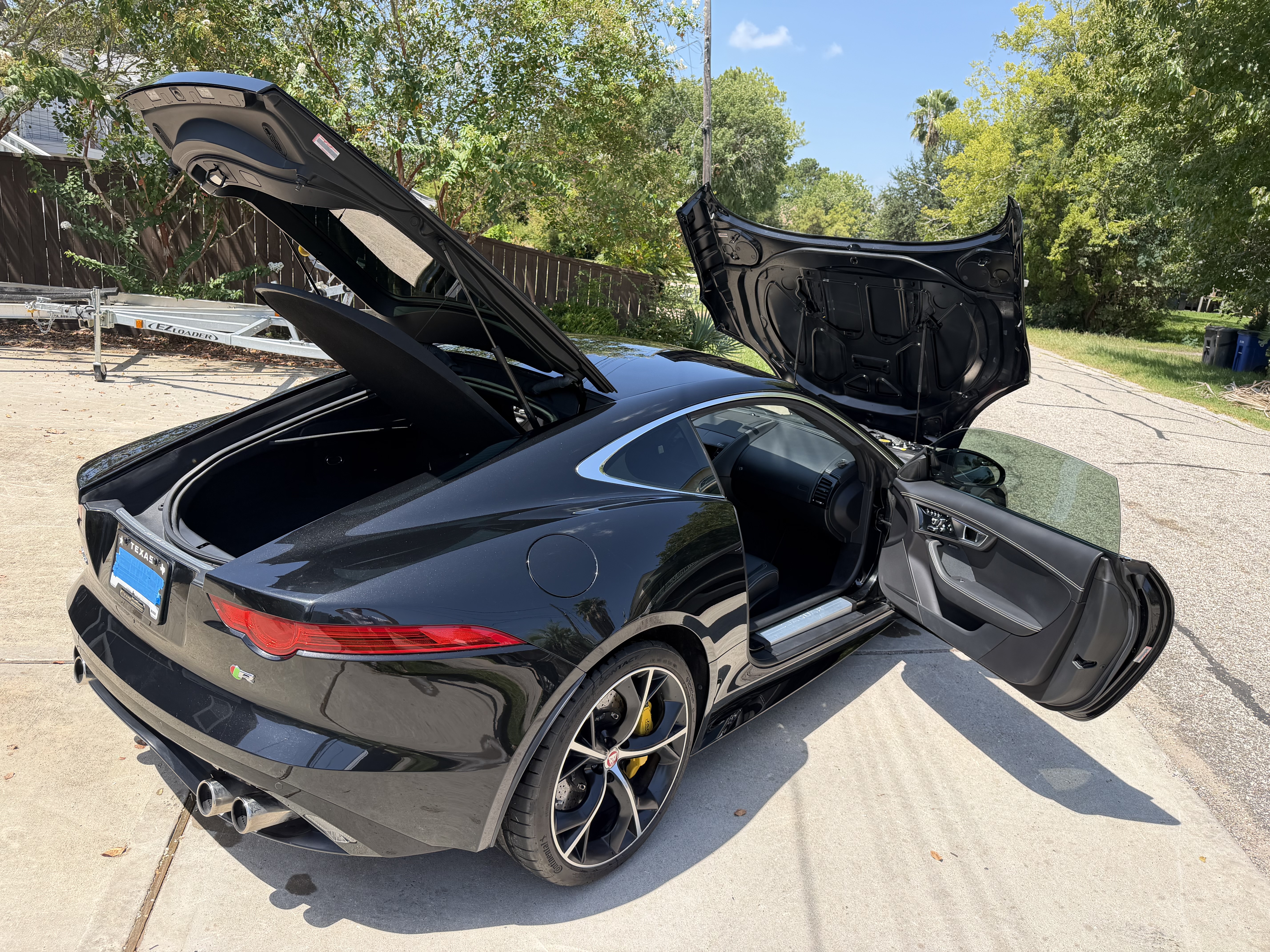 Used 2015 Jaguar F-TYPE R RWD image 19