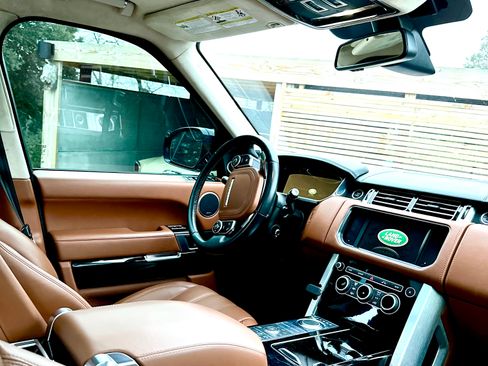 Used 2015 Land Rover Range Rover Long Wheelbase Autobiography image 4