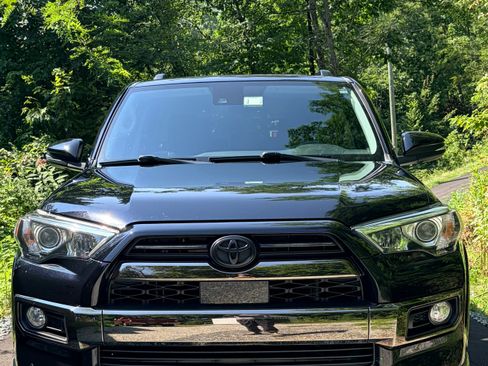 Used 2020 Toyota 4Runner Nightshade AWD/4WD image 4