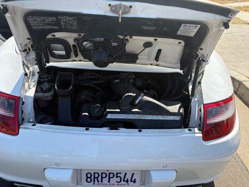 Used 2006 Porsche 911 Carrera 4 image 17