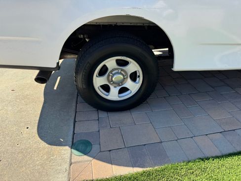 Used 2000 Ford F150 2WD Regular Cab image 2