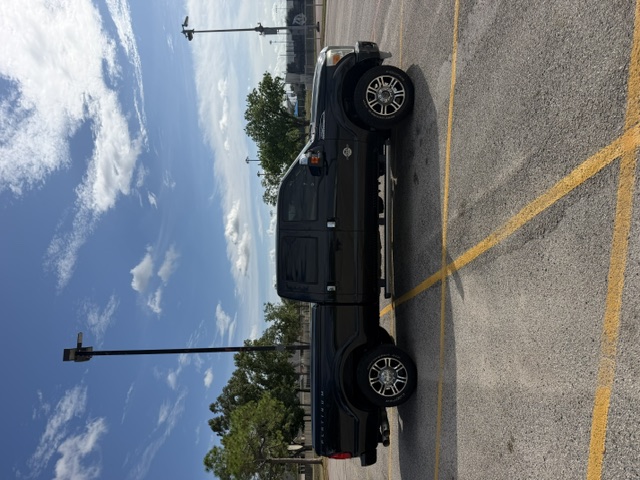 Used 2013 Ford F250 Platinum w/ FX4 Off Road Pkg AWD/4WD image 5