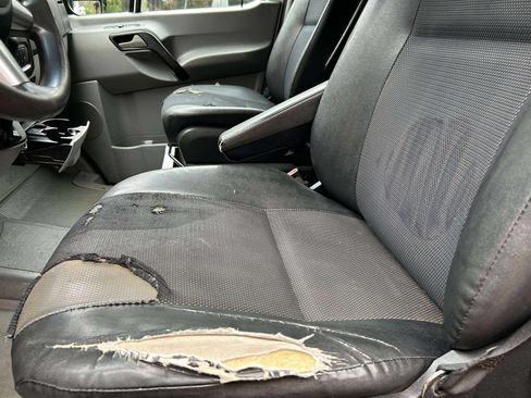 Used 2015 Mercedes-Benz Sprinter 2500 image 8