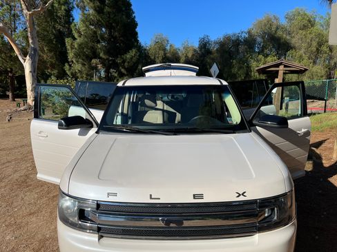 Used 2014 Ford Flex SEL image 11