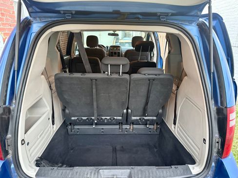 Used 2008 Dodge Grand Caravan SE image 9