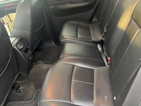 Used 2008 GMC Envoy Denali w/ Sun And 6-Disc Cd Package image 4