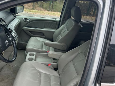 Used 2010 Honda Odyssey EX-L image 6