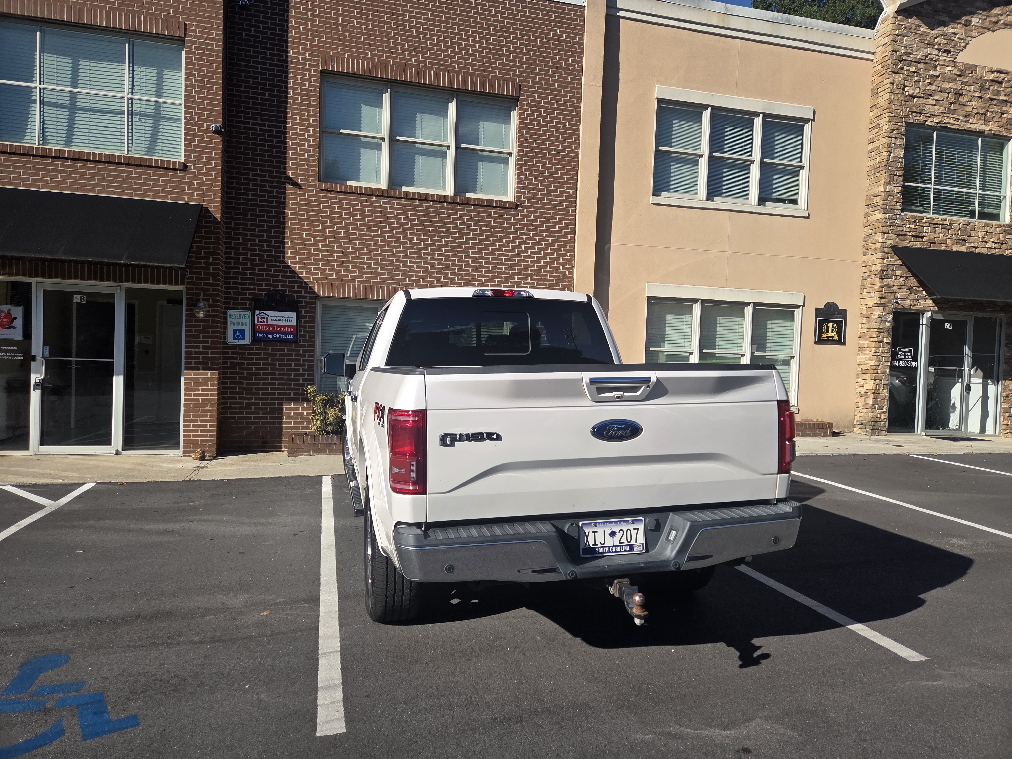 Used 2017 Ford F150 Lariat AWD/4WD image 14