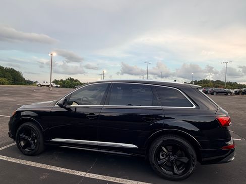 Used 2021 Audi Q7 2.0T Premium w/ Convenience Package AWD/4WD image 8