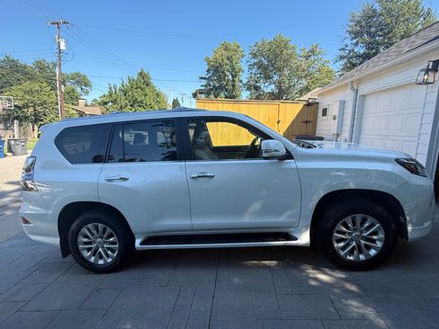 Used 2021 Lexus GX 460 Premium image 6