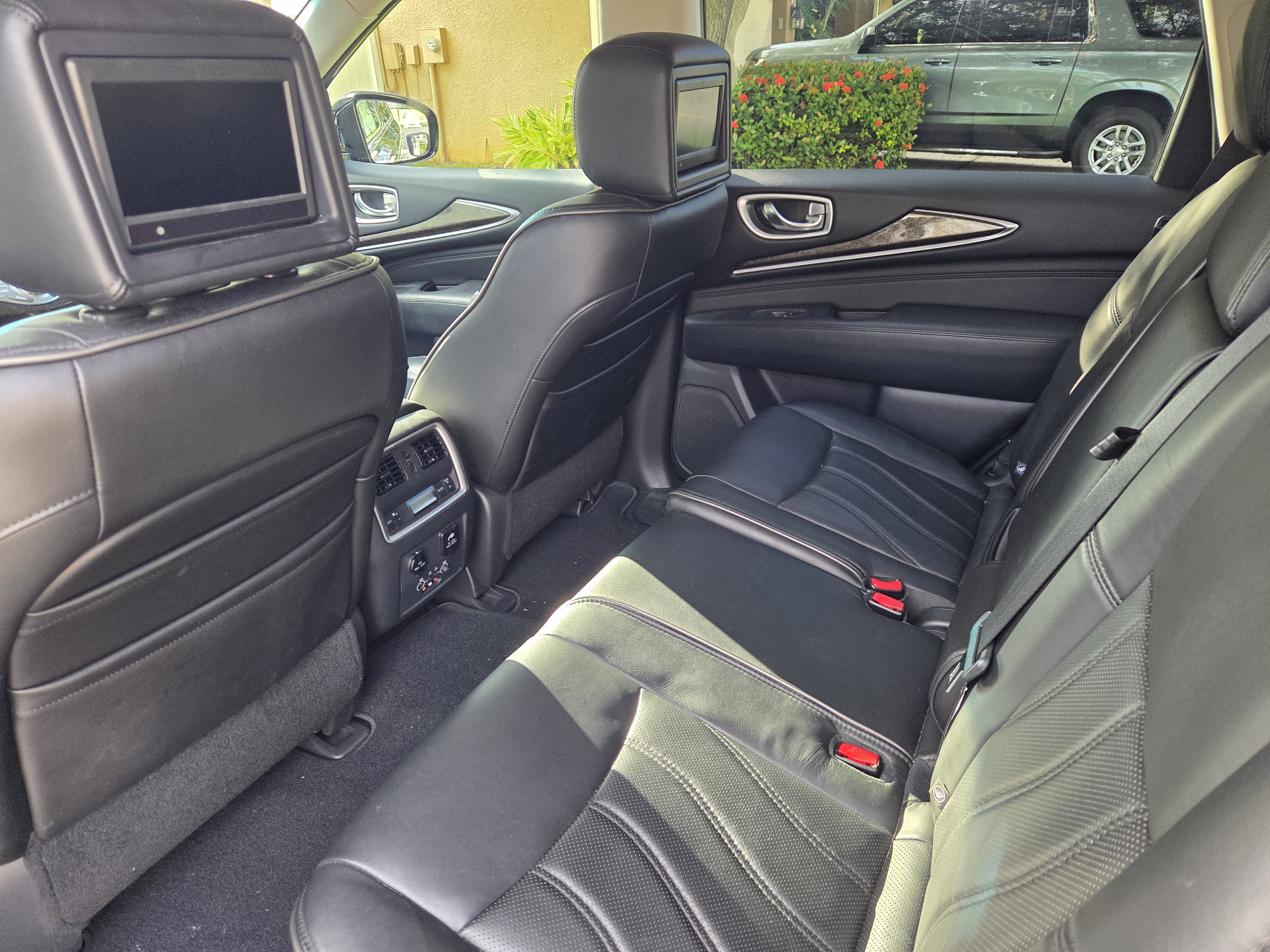 Used 2015 INFINITI QX60 FWD w/ Premium Plus Package image 13