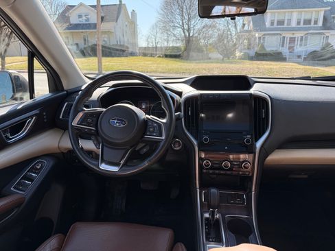 Used 2019 Subaru Ascent Touring image 18