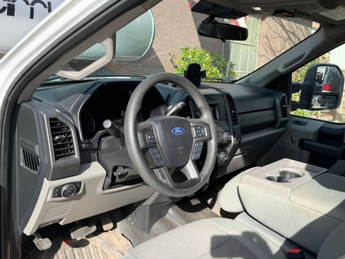 Used 2021 Ford F250 XL w/ Power Equipment Group image 16