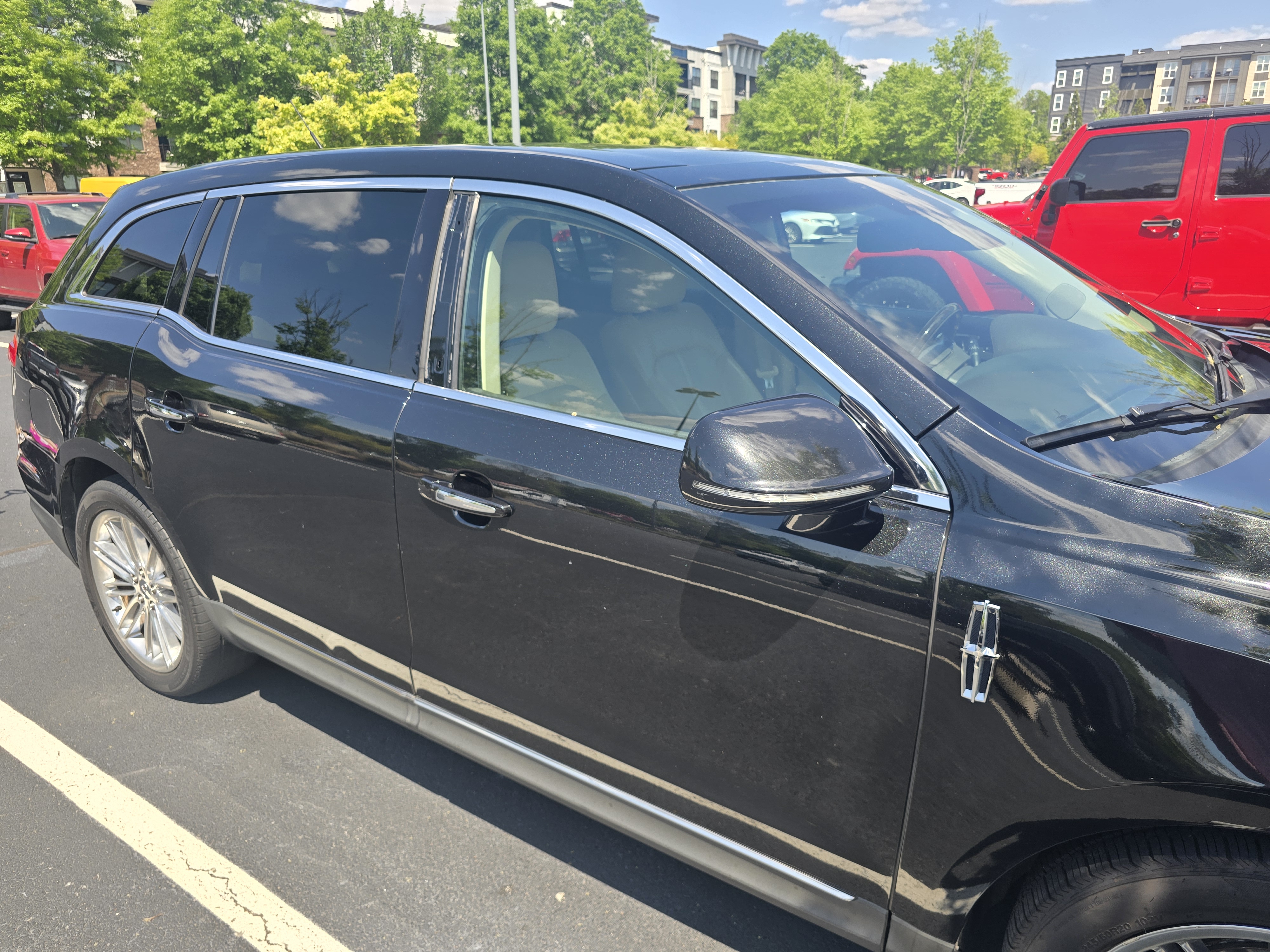 Used 2014 Lincoln MKT AWD w/ Equipment Group 201A image 9