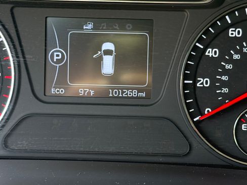Used 2016 Kia Sorento AWD w/ LX Convenience Package image 13