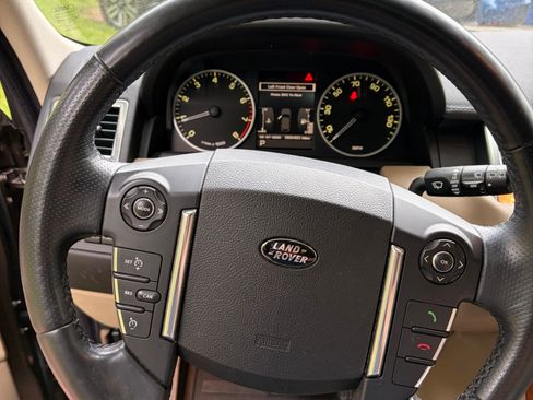 Used 2011 Land Rover Range Rover Sport HSE AWD/4WD image 11