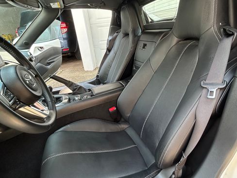 Used 2023 MAZDA MX-5 Miata Grand Touring image 6