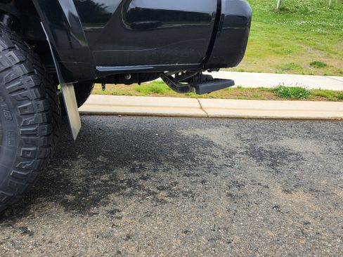 Used 2022 Toyota Tacoma SR5 AWD/4WD image 12