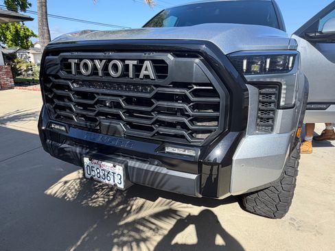 Used 2023 Toyota Tundra Platinum AWD/4WD image 2