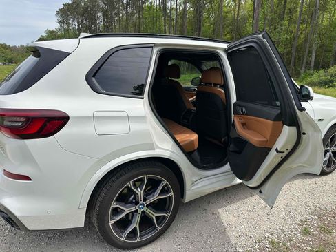 Used 2022 BMW X5 xDrive45e image 10