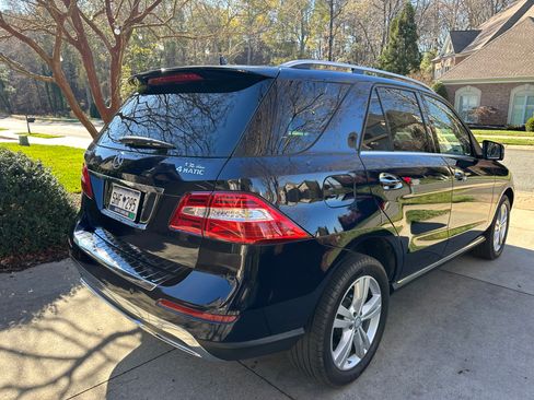 Used 2013 Mercedes-Benz ML 350 ML 350 4MATIC Sport Utility 4D image 12
