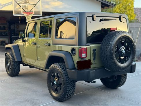 Used 2013 Jeep Wrangler Unlimited Sport AWD/4WD image 8