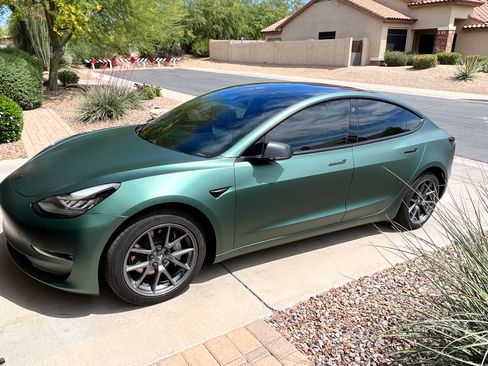 Used 2021 Tesla Model 3 Long Range AWD/4WD image 1