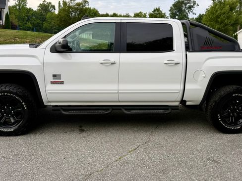 Used 2016 GMC Sierra 1500 SLT w/ All Terrain X Package AWD/4WD image 5