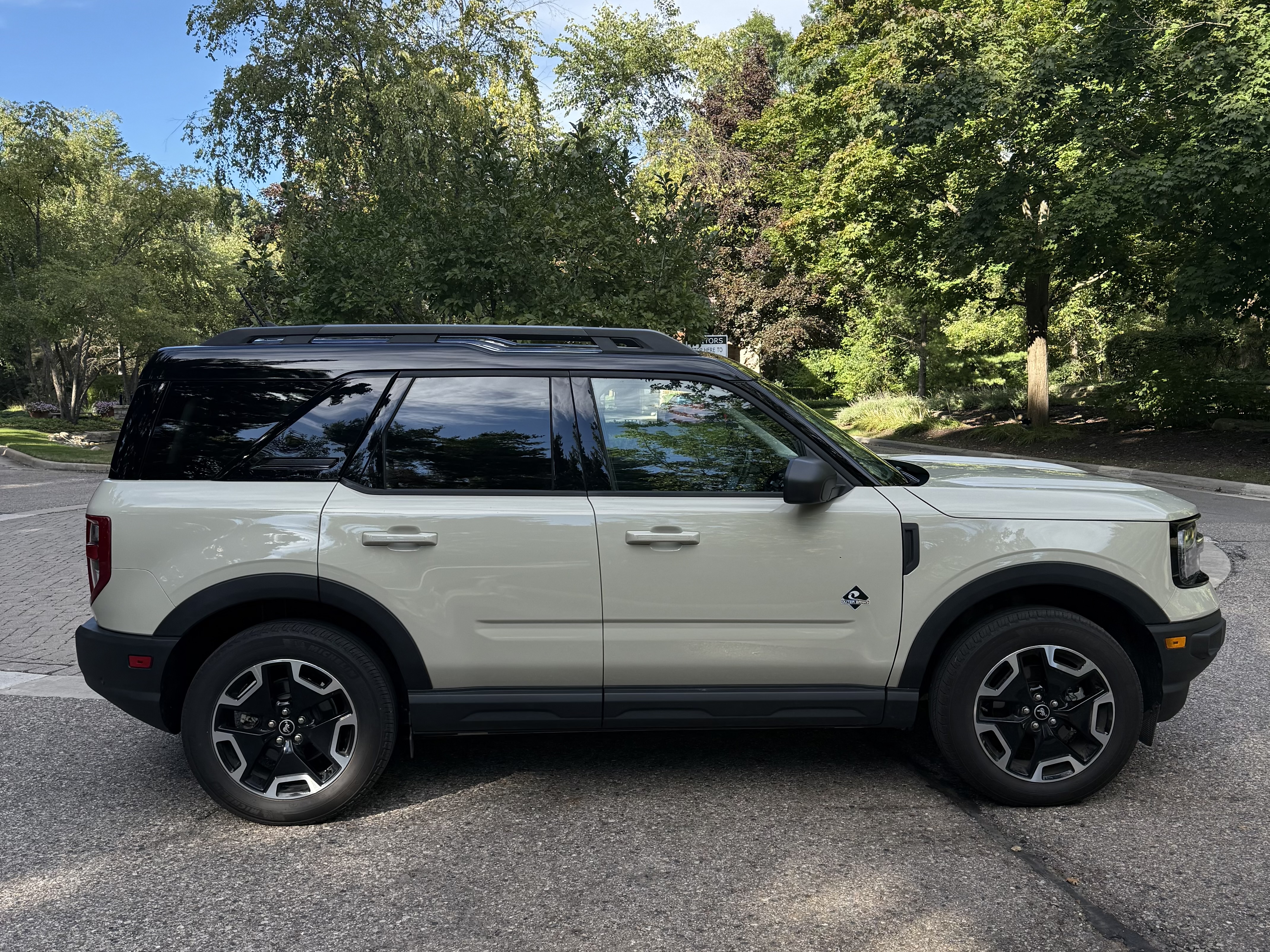 Used 2024 Ford Bronco Sport Outer Banks AWD/4WD image 10