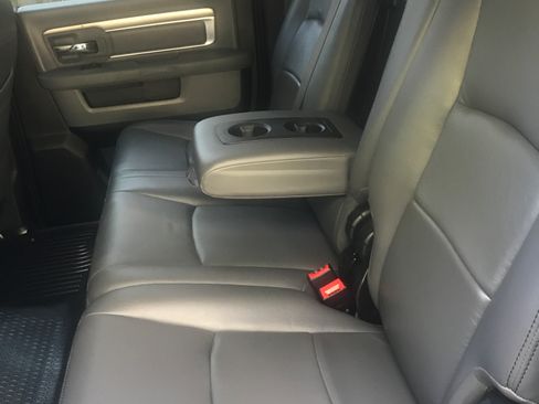 Used 2018 RAM 2500 Big Horn image 26