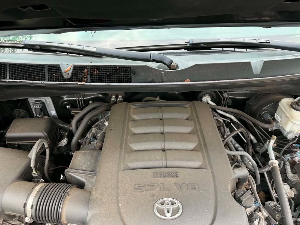 Used 2014 Toyota Tundra SR5 w/ SR5 Upgrade Package AWD/4WD image 15