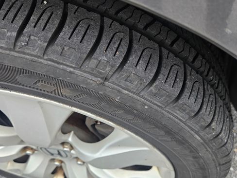 Used 2010 Honda Accord EX-L image 8