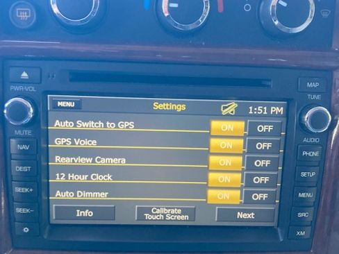 Used 2010 Chevrolet Express 1500 w/ Preferred Equipment Group RWD image 17