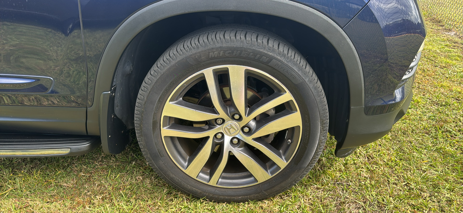 Used 2017 Honda Pilot Touring image 11