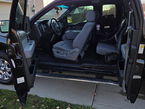 Used 2014 Ford F150 XLT w/ Equipment Group 302A Luxury image 13