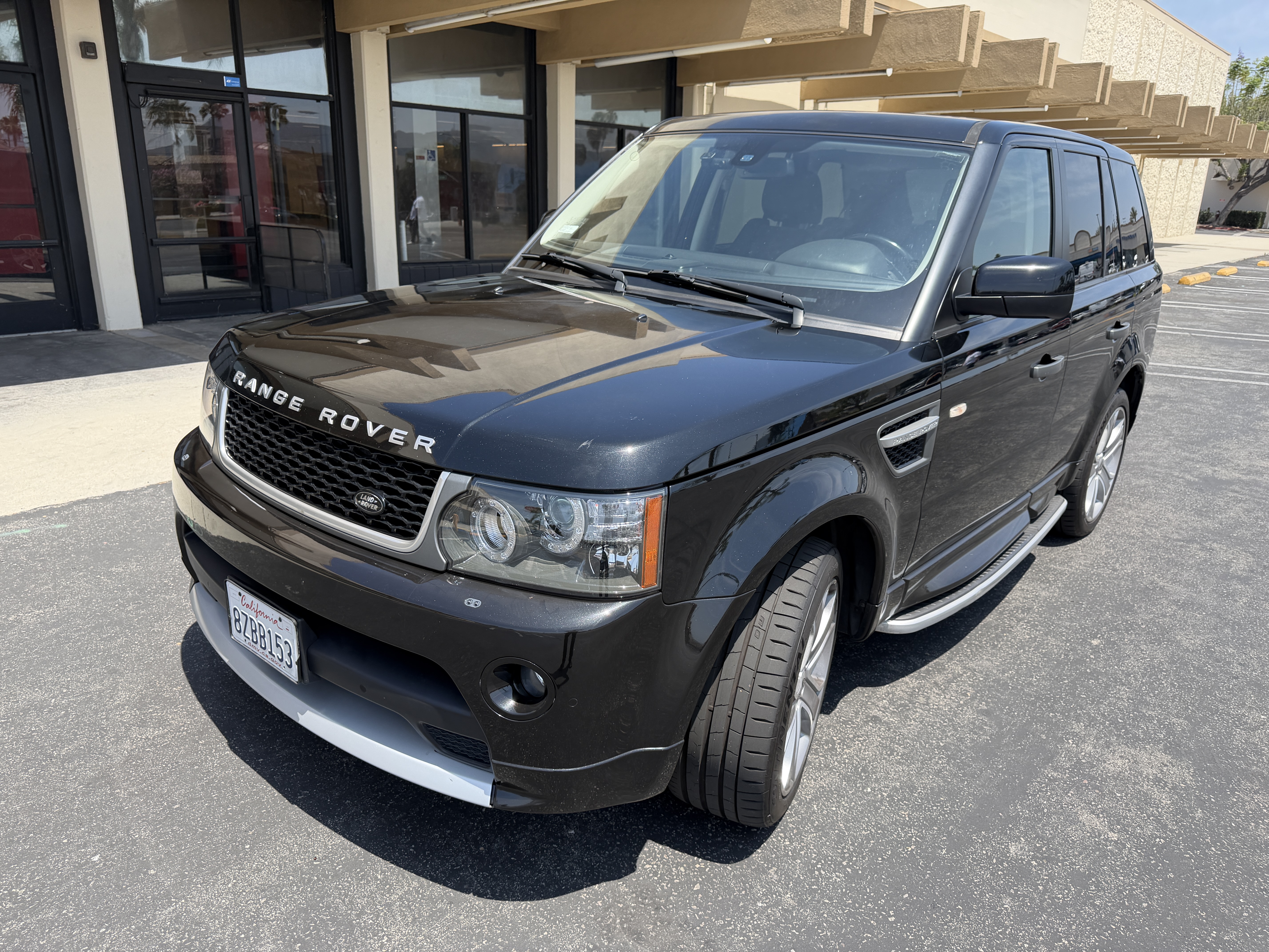 Used 2011 Land Rover Range Rover Sport HSE AWD/4WD image 29