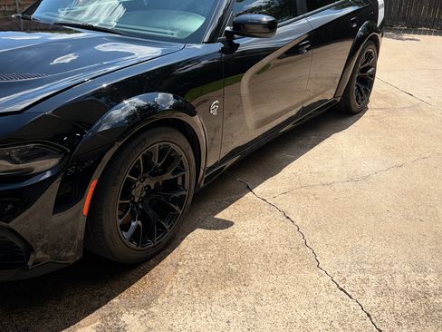 Used 2020 Dodge Charger SRT Hellcat w/ Navigation & Travel Group RWD image 15