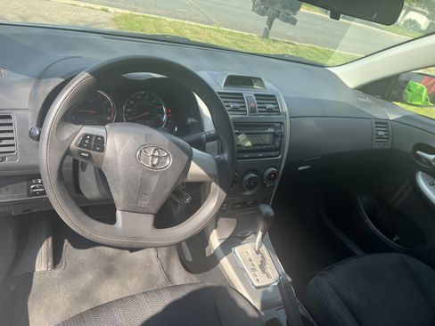 Used 2012 Toyota Corolla S FWD image 6