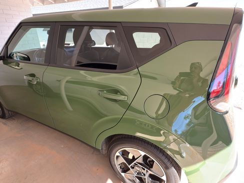 Used 2023 Kia Soul EX image 2