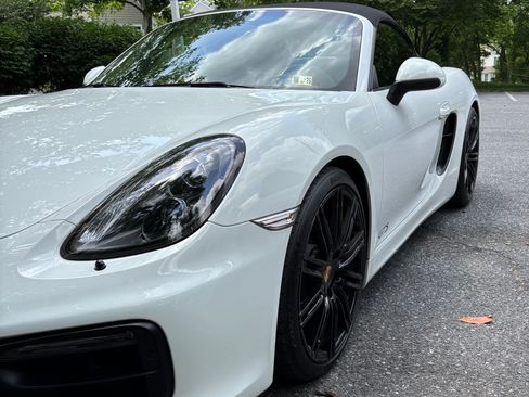 Used 2016 Porsche Boxster GTS RWD image 8