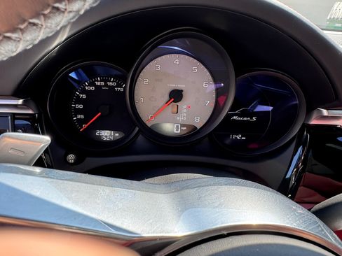 Used 2019 Porsche Macan S image 13