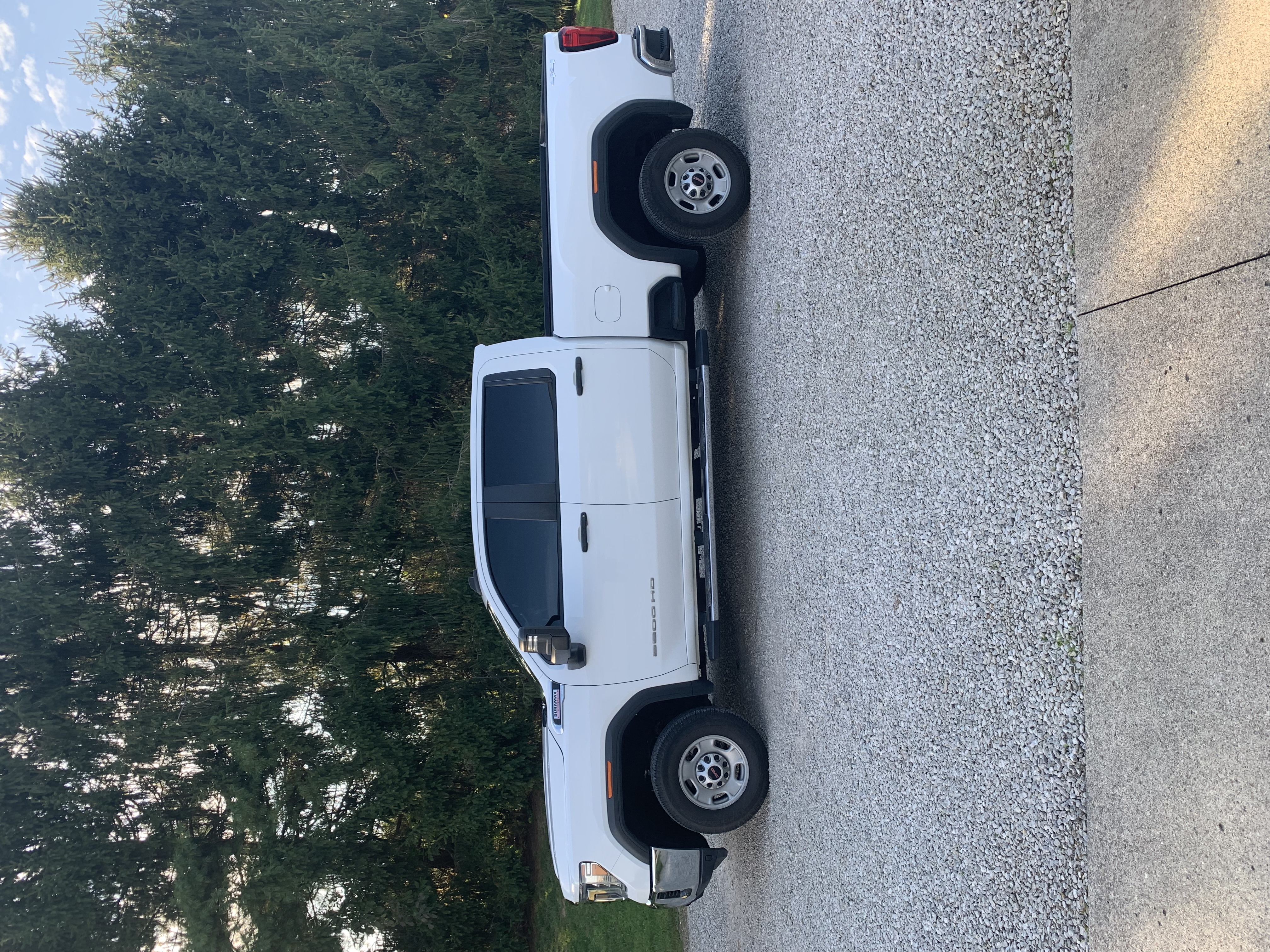 Used 2021 GMC Sierra 2500 4x4 Crew Cab w/ Gooseneck/5TH Wheel Package image 4