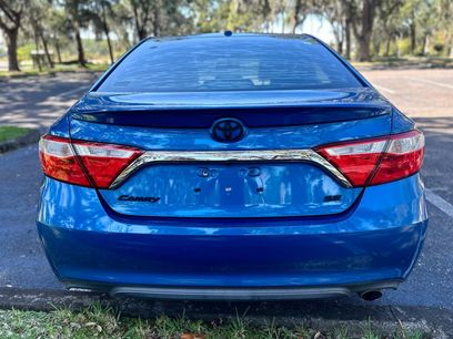 Used 2017 Toyota Camry SE w/ Moonroof Package